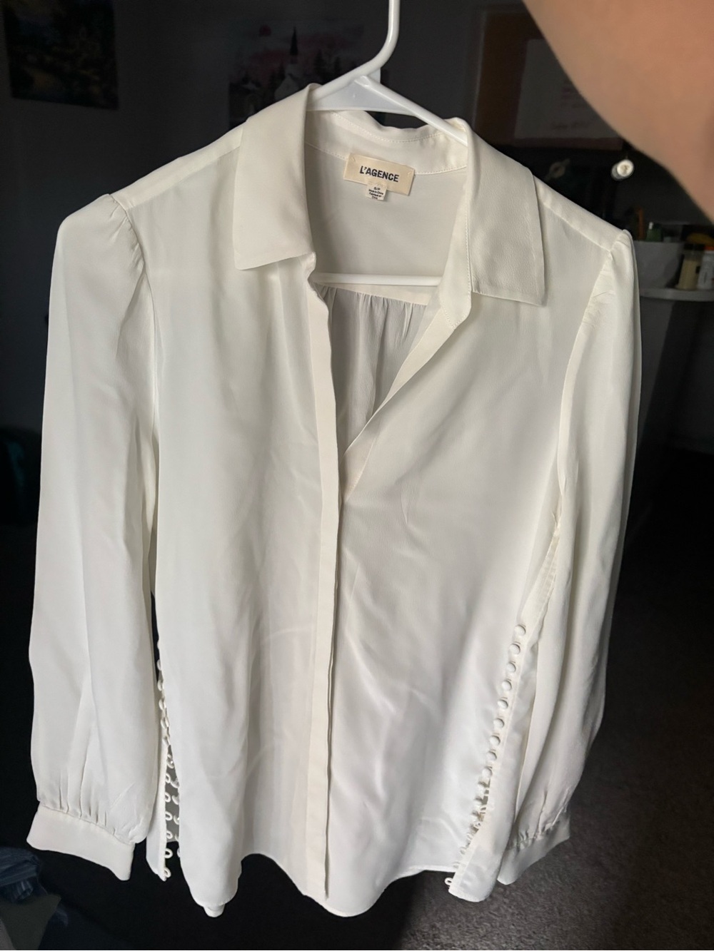L'AGENCE White Long-Sleeve Silk Button-Accent Blouse